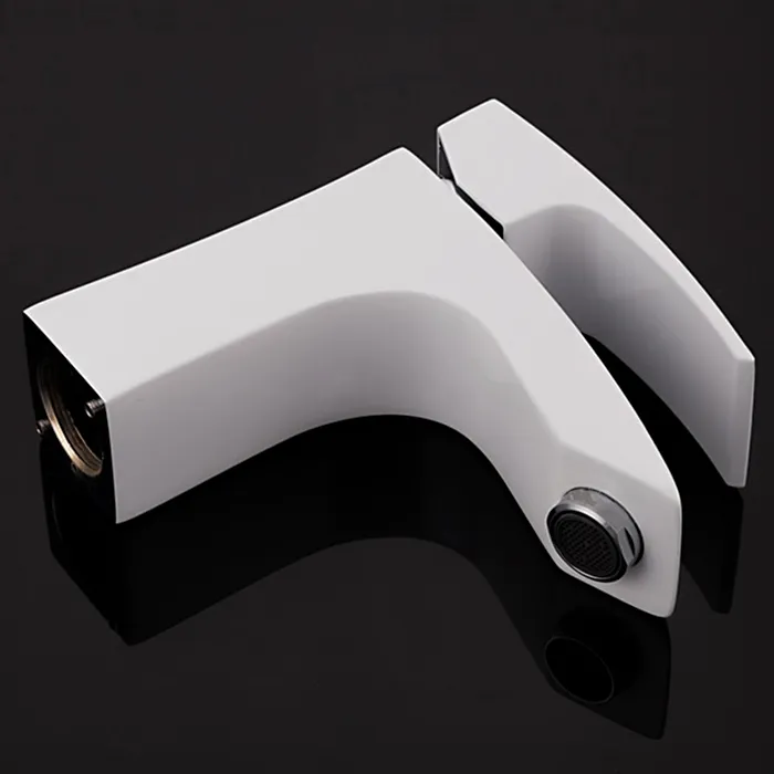 Смеситель раковина шар Gappo G1007-7 лат 35мм белый/хром